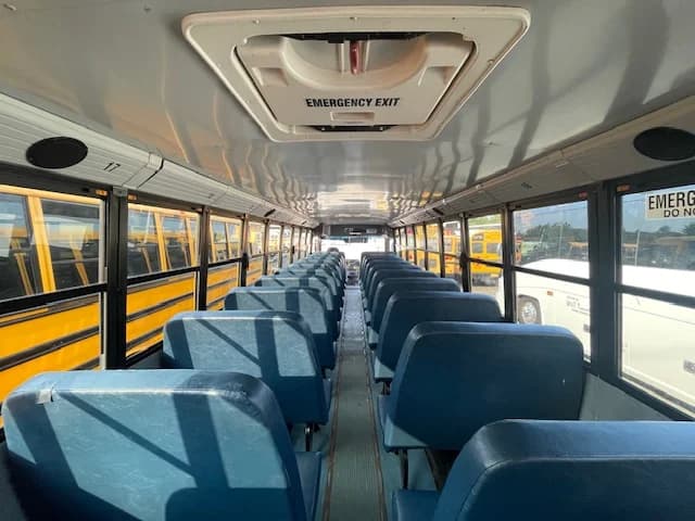 2017 Freightliner Thomas C2 72 Passenger - Image 11