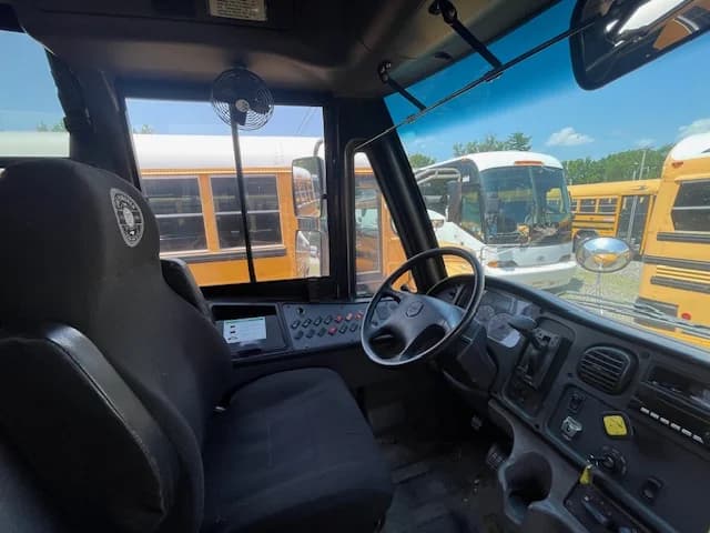 2017 Freightliner Thomas 72 Passenger - Image 8