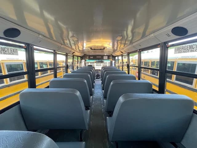 2017 Freightliner Thomas 72 Passenger - Image 11