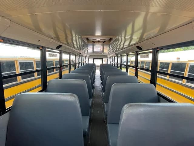 2017 Freightliner Thomas 72 Passenger - Image 12