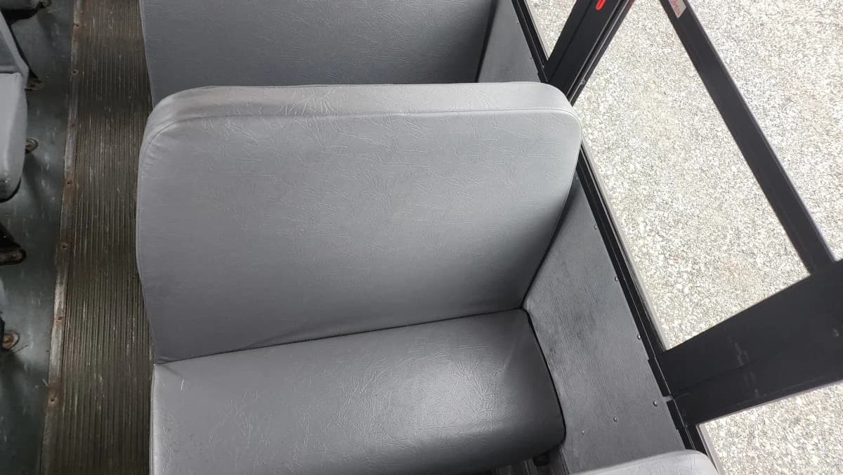 2017 Freightliner Thomas 72 Passenger - Image 9
