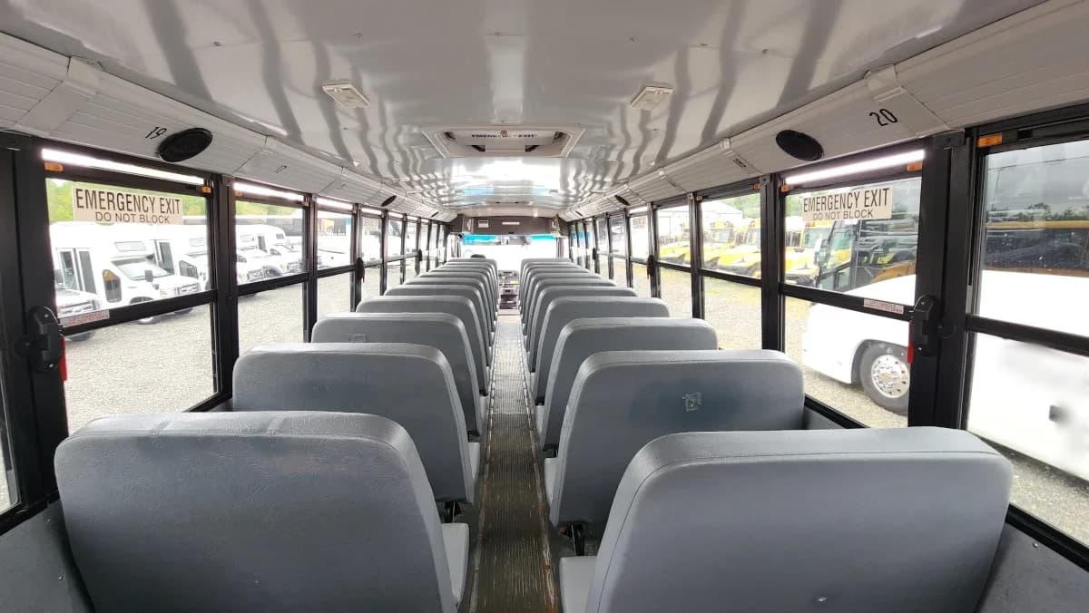 2017 Freightliner Thomas 72 Passenger - Image 11