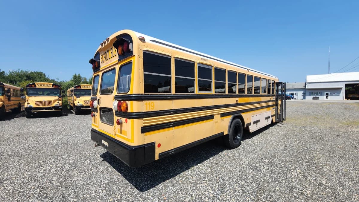 2011 Blue Bird Vision A/C  - Image 3