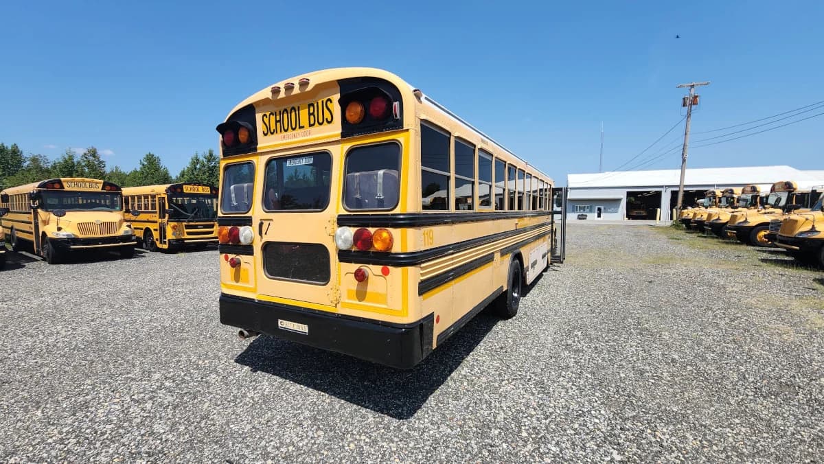 2011 Blue Bird Vision A/C  - Image 23