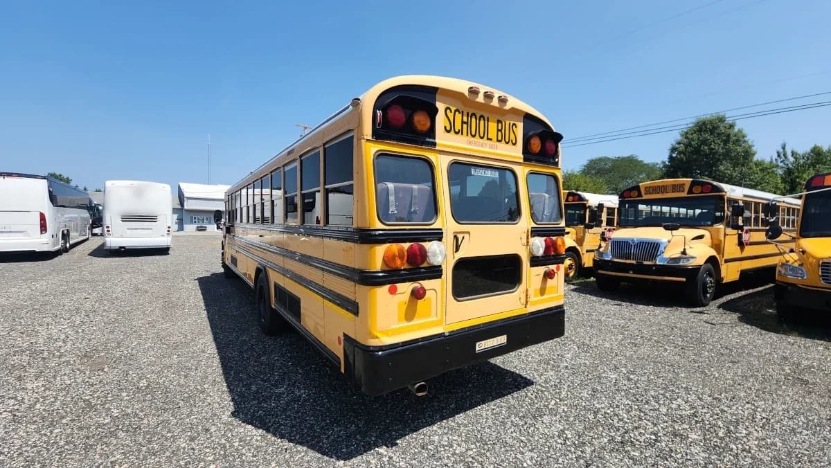 2011 Blue Bird Vision A/C  - Image 25