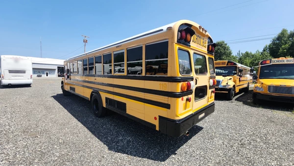 2011 Blue Bird Vision A/C  - Image 26
