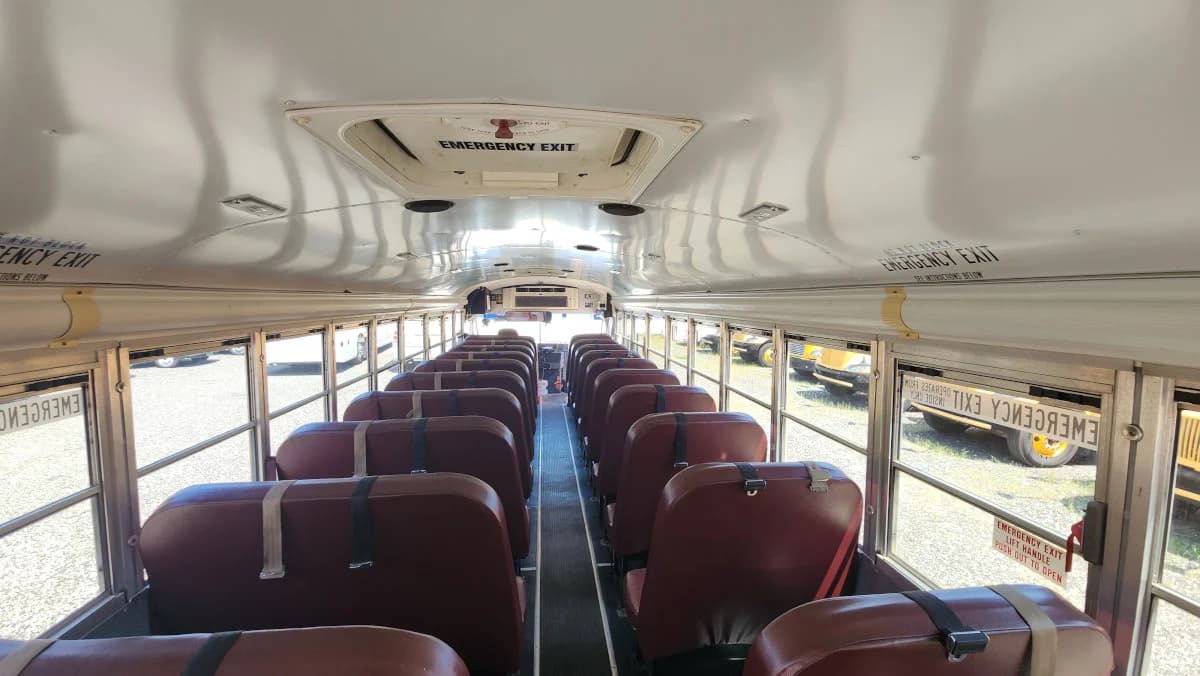 2011 Blue Bird Vision A/C  - Image 12