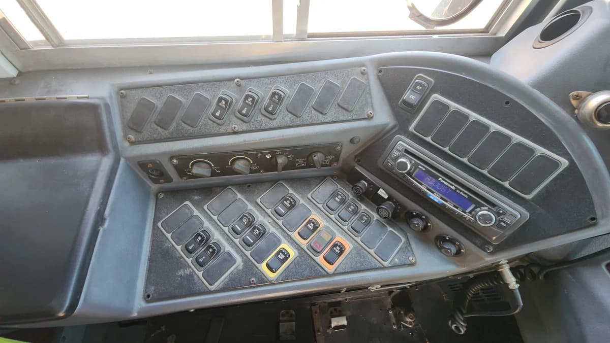 2011 Blue Bird Vision A/C  - Image 16