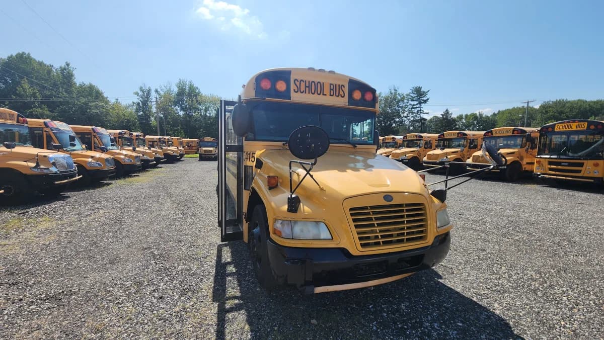 2009 Blue Bird Vision A/C - Image 22