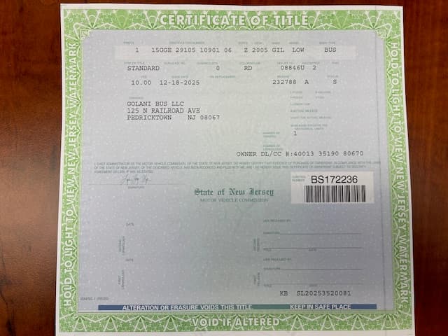 2005 GILLIG Low Floor 28 FT Transit - Image 29