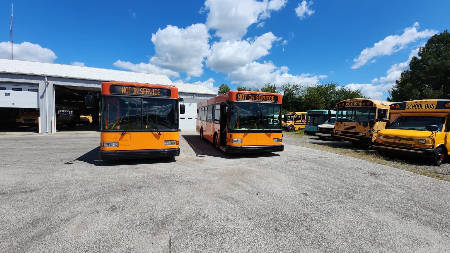 2007 Gillig Low Floor 28FT Transit - Image 30