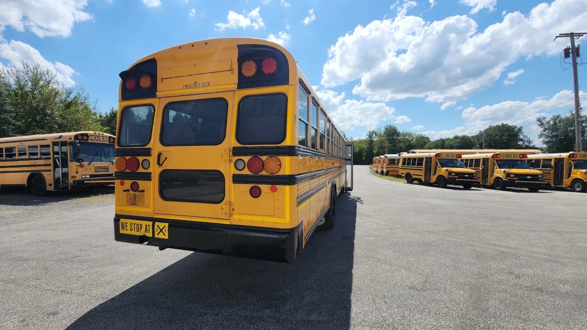 2016 Blue Bird 72 Passenger - Image 19