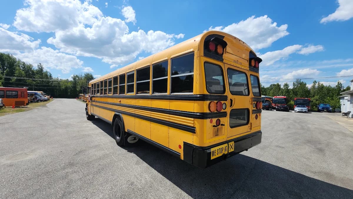 2016 Blue Bird 72 Passenger - Image 21