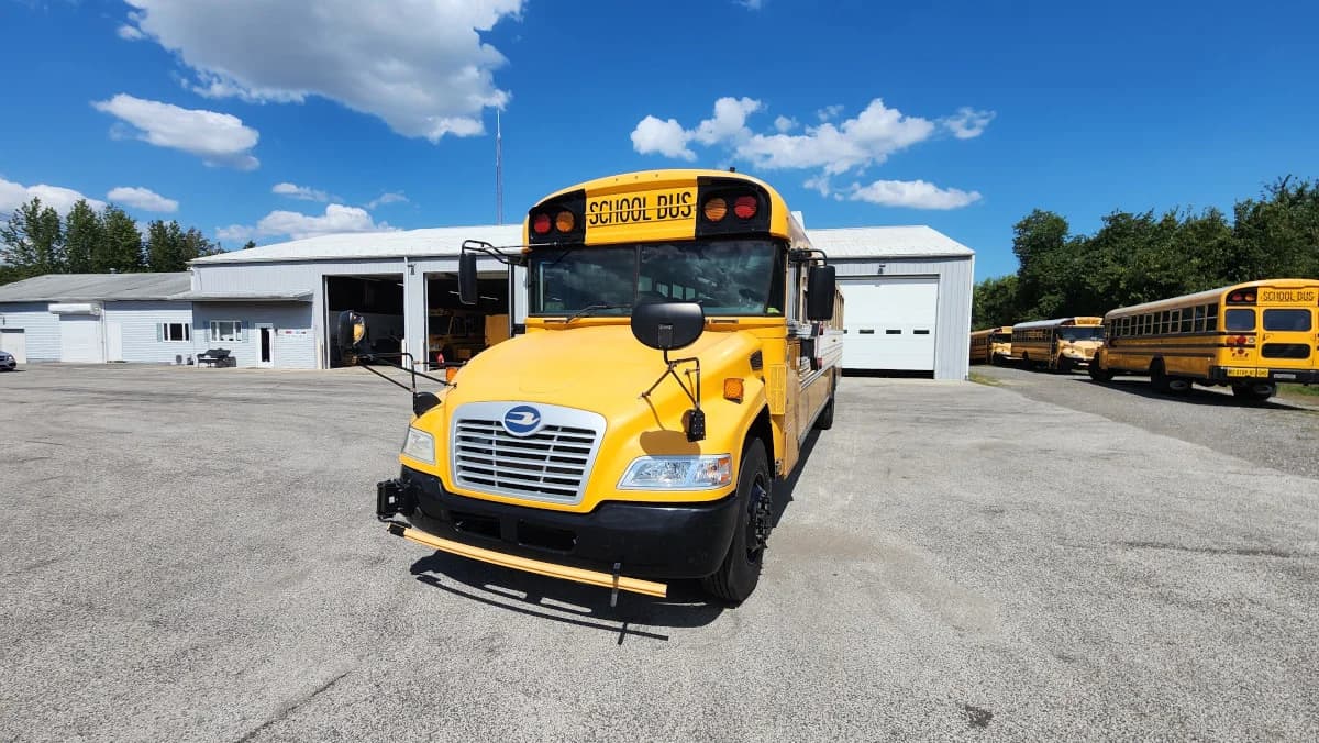 2016 Blue Bird 72 Passenger - Image 15