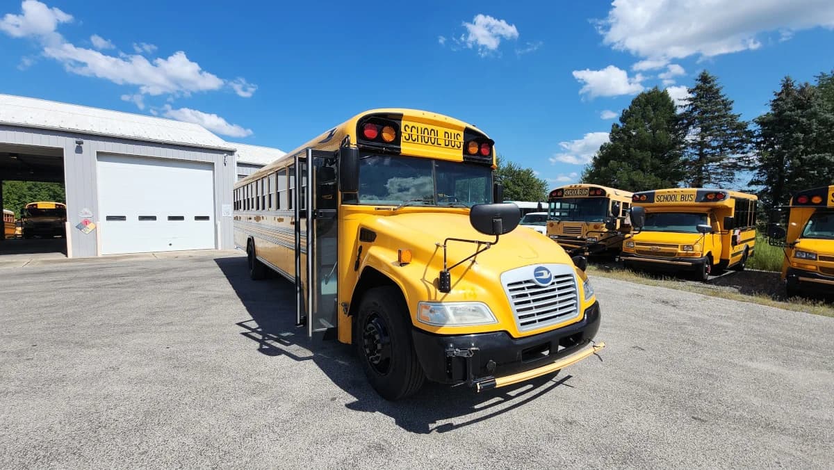 2016 Blue Bird 72 Passenger - Image 17