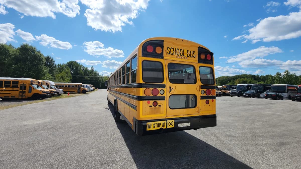 2016 Blue Bird Vision 72P - Image 22