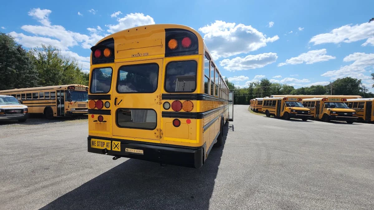2015 Blue Bird Vision 72 Passenger - Image 20