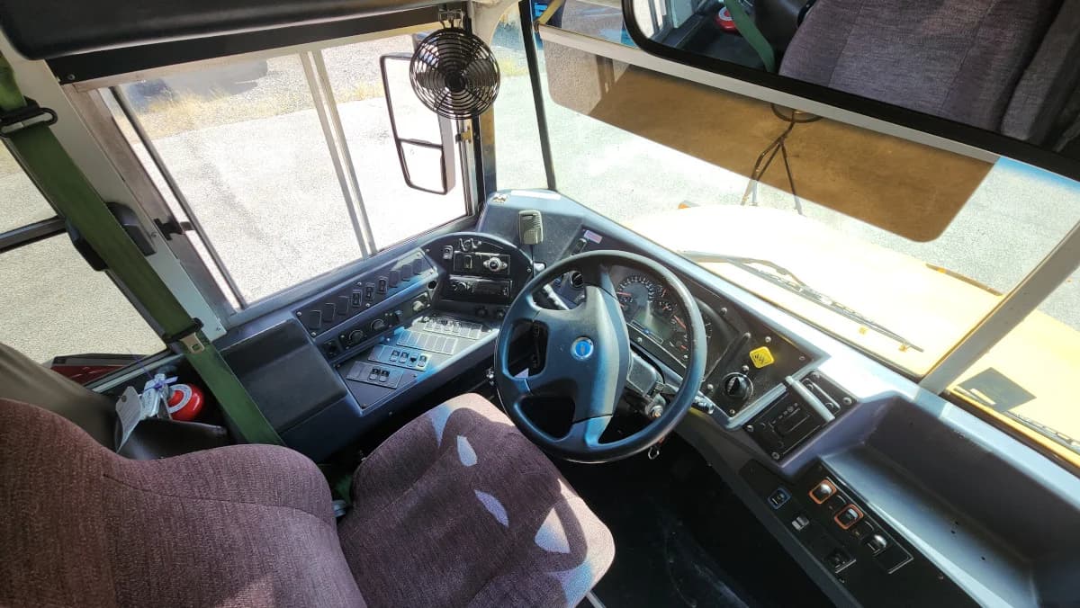 2015 Blue Bird Vision 72 Passenger - Image 6