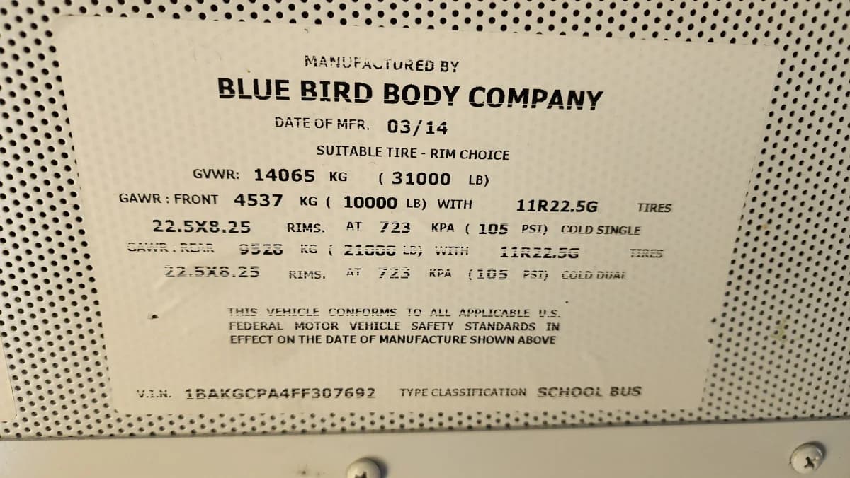 2015 Blue Bird Vision 72 Passenger - Image 23