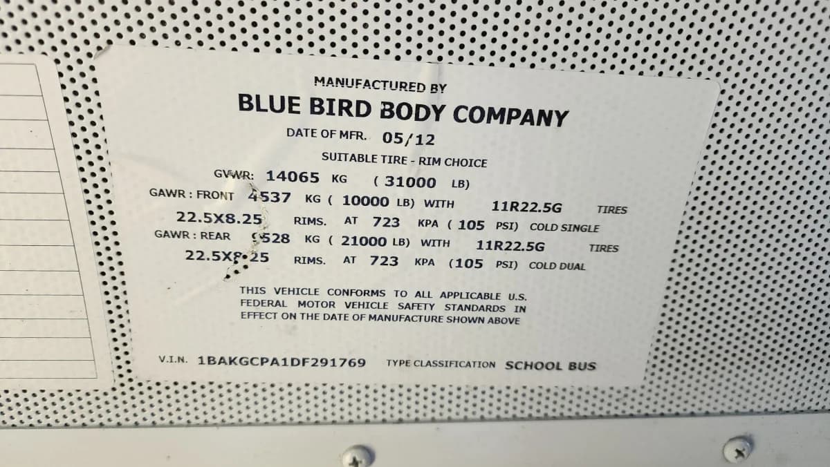2013 Blue Bird Vision 72 Passenger - Image 22