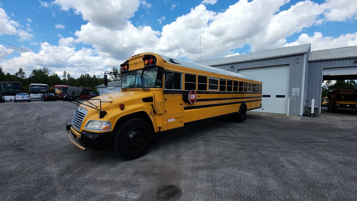 2013 Blue Bird Vision 72 Passenger - Image 1