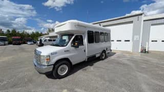 2016 Ford E-350 bus