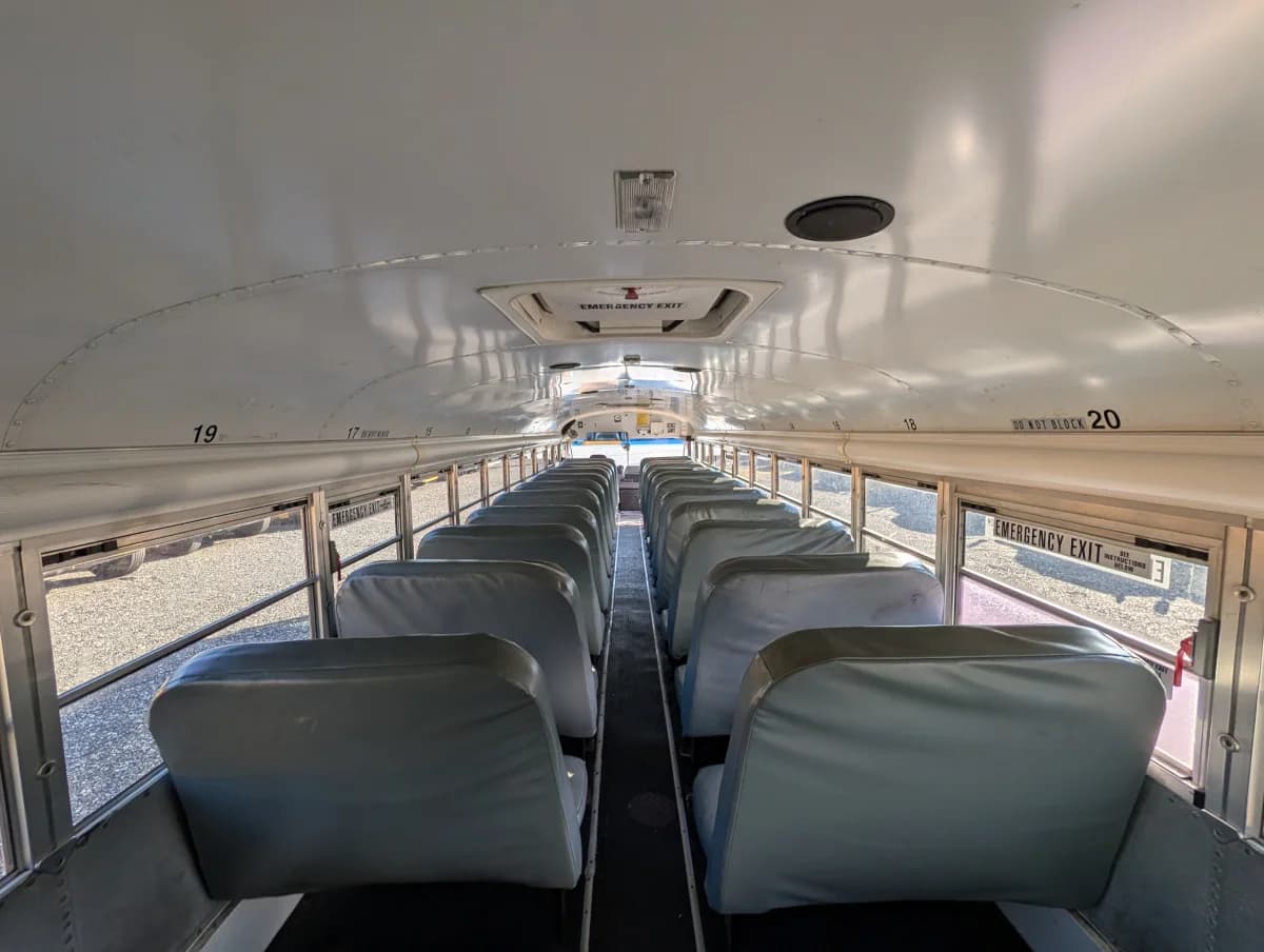 2012 Blue Bird Vision 72 Passenger - Image 11