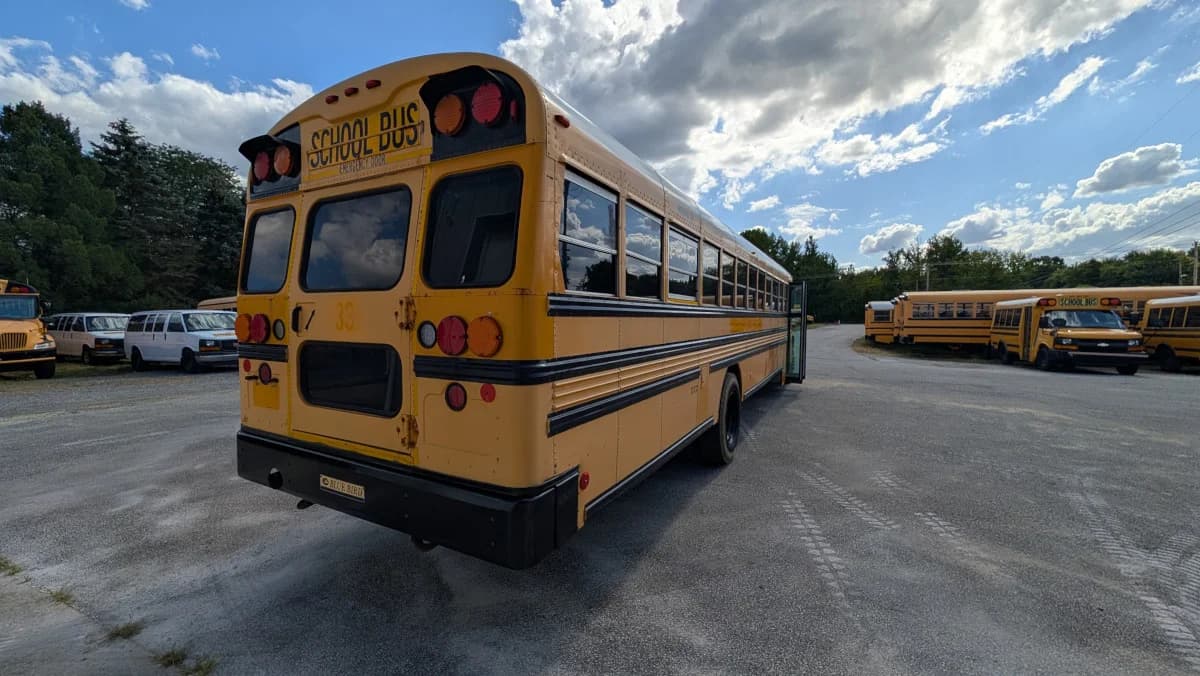 2012 Blue Bird Vision 72 Passenger - Image 18