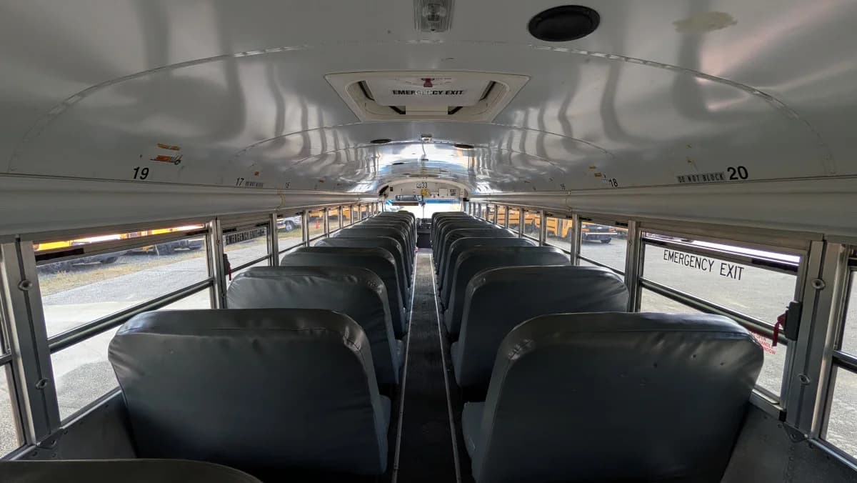 2012 Blue Bird Vision 72 Passenger - Image 10