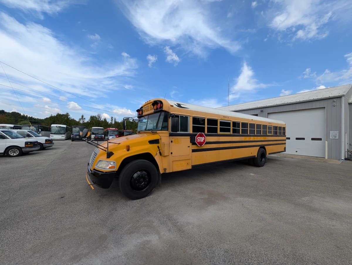 2012 Blue Bird Vision 72P - Image 1