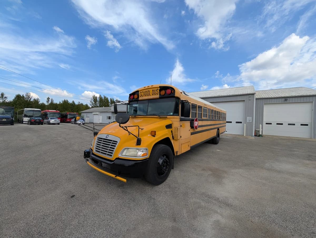2012 Blue Bird Vision 72P - Image 16