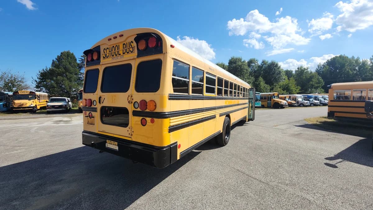 25 Available 2012 Blue Bird Vision 72P - Image 20