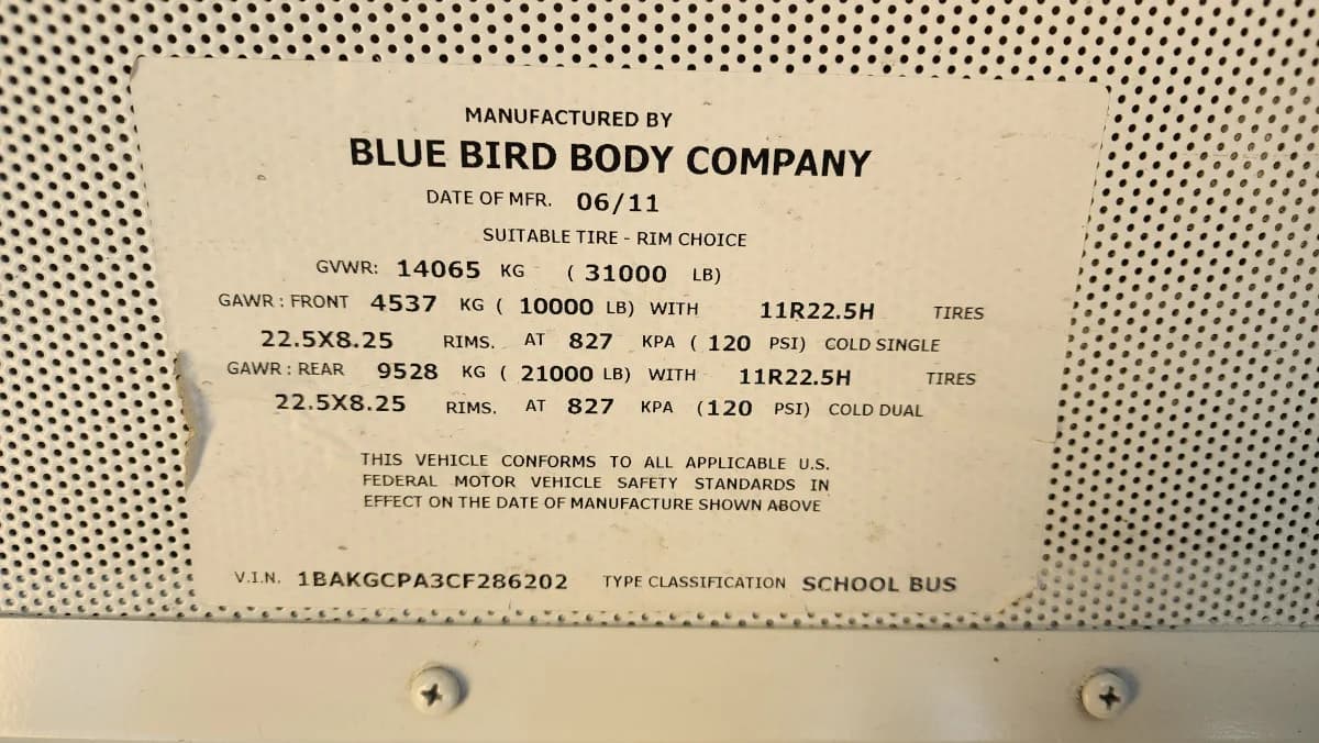 25 Available 2012 Blue Bird Vision 72P - Image 25