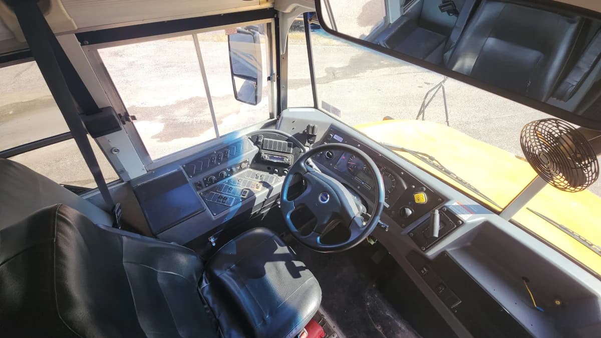 25 Available 2012 Blue Bird Vision 72P - Image 7