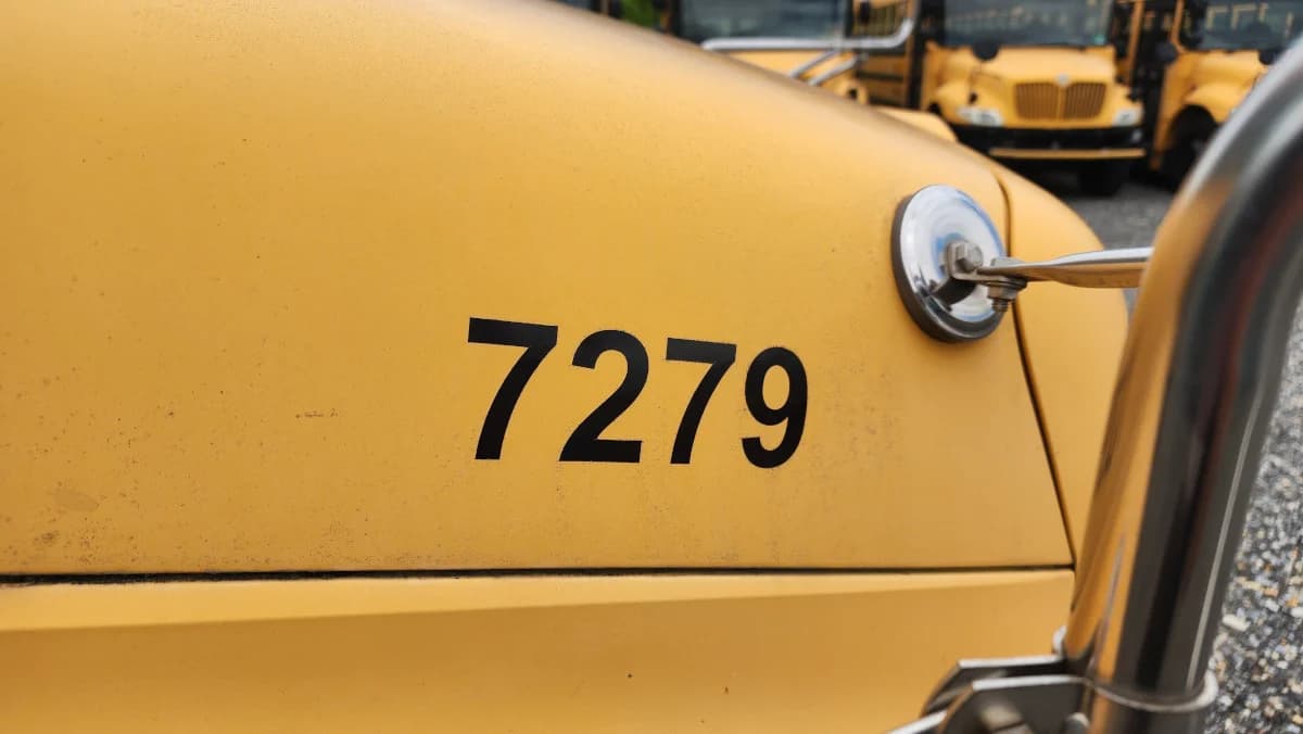 2015 International CE 77P A/C - Image 31