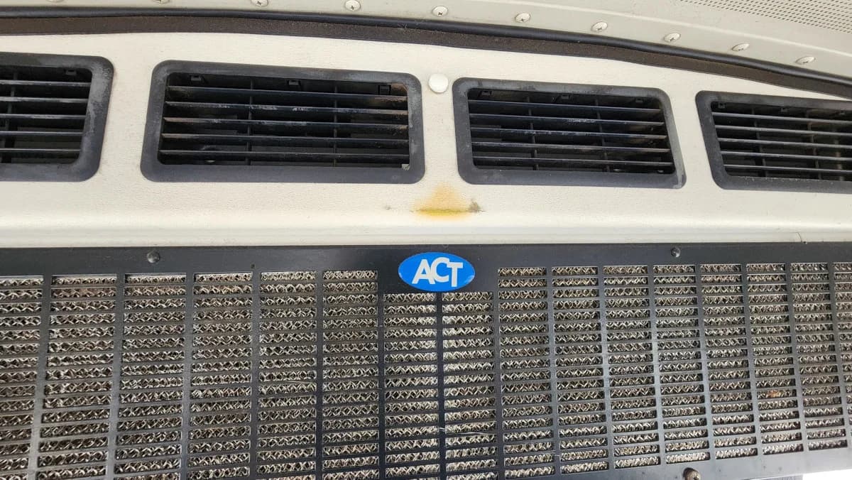 2015 International CE 77P A/C - Image 17