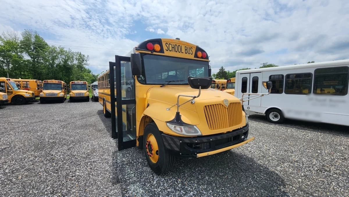 2015 International CE 77P A/C - Image 20