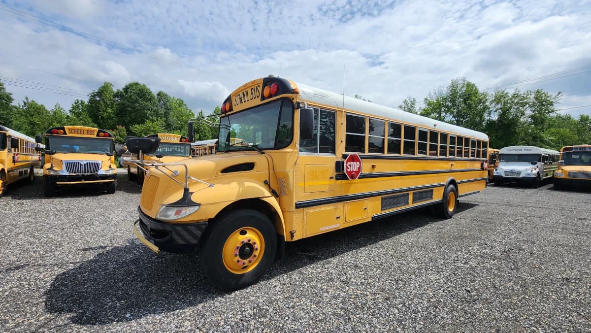 2015 International CE 77P A/C - Image 1