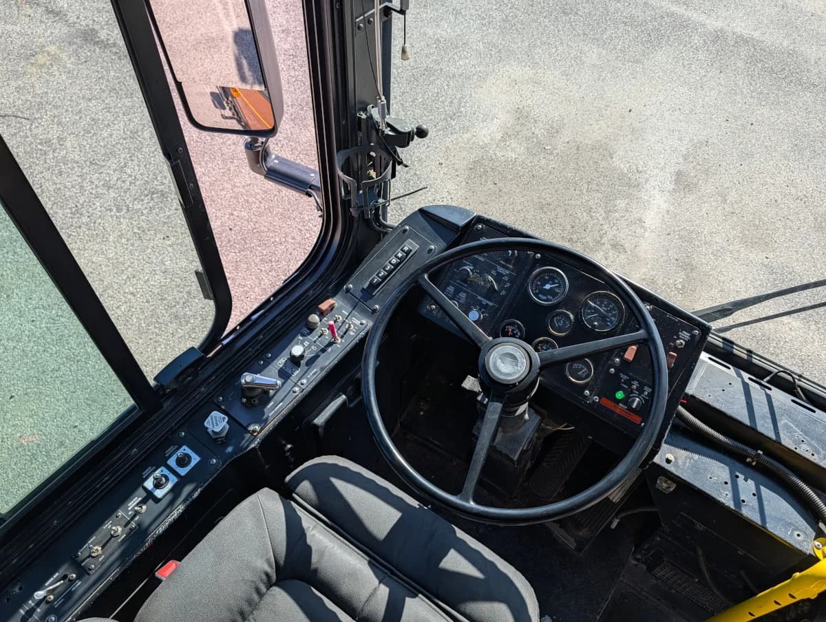 2005 GILLIG LOW FLOOR - Image 8