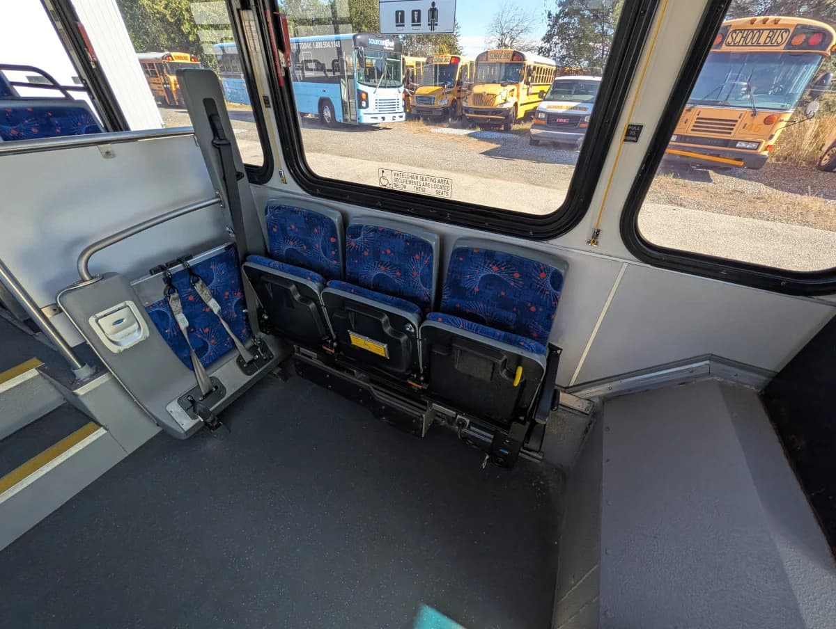 2005 GILLIG LOW FLOOR - Image 14