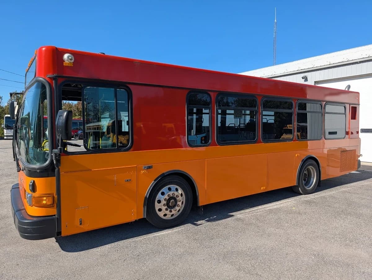 2005 GILLIG LOW FLOOR bus