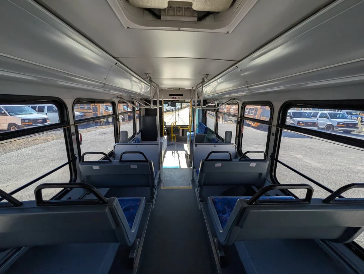 2005 GILLIG LOW FLOOR - Image 17