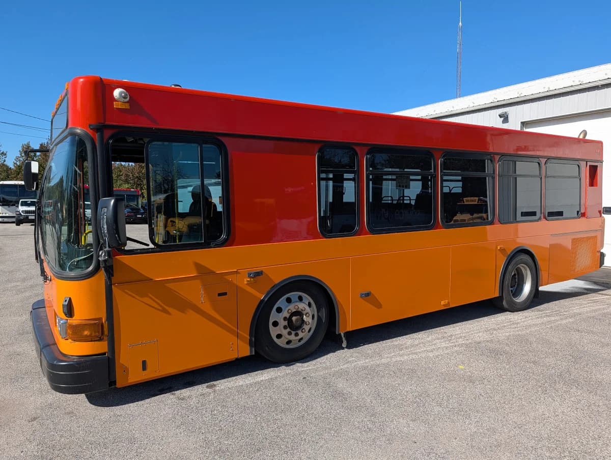 2005 GILLIG LOW FLOOR bus