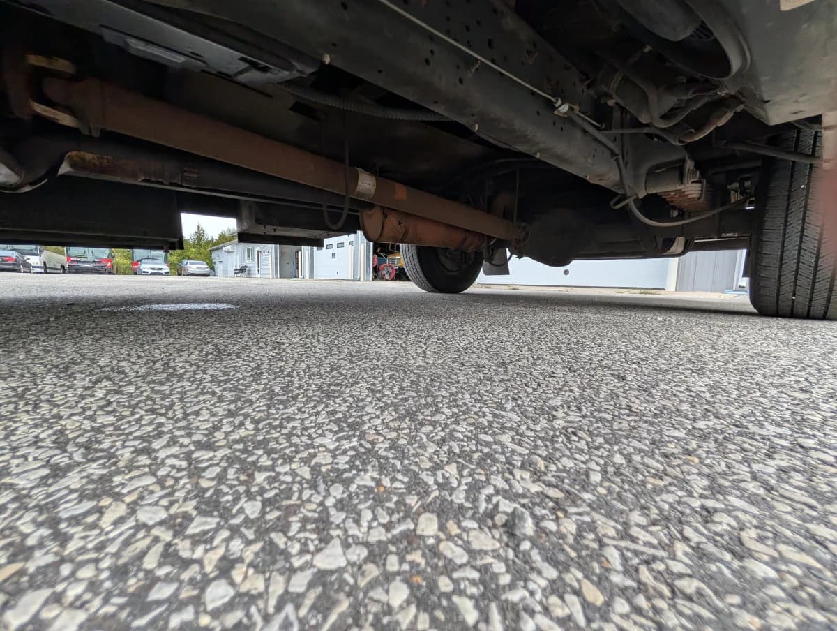 2016 FORD E-350 12P Non CDL  - Image 15