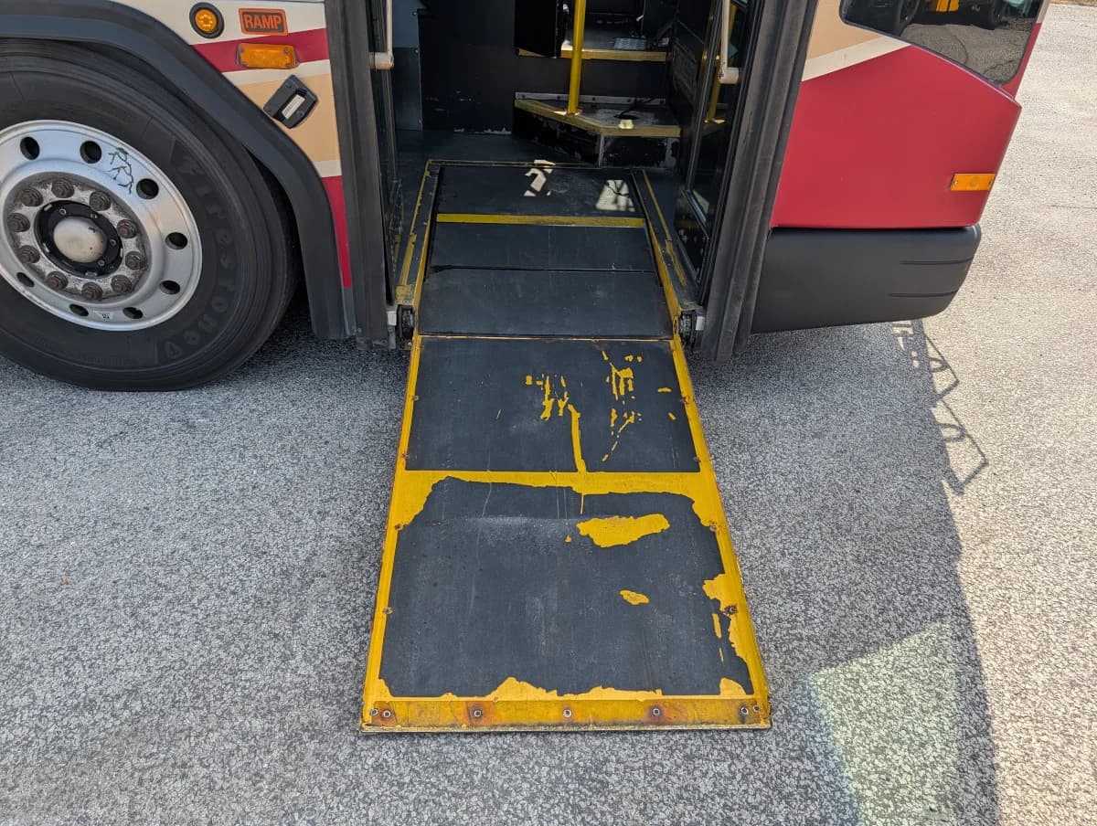 2012 Gillig 40ft Low Floor Transit - Image 5