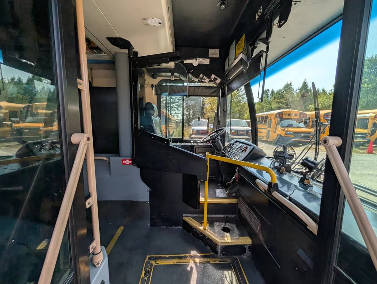 2012 Gillig 40ft Low Floor Transit - Image 7