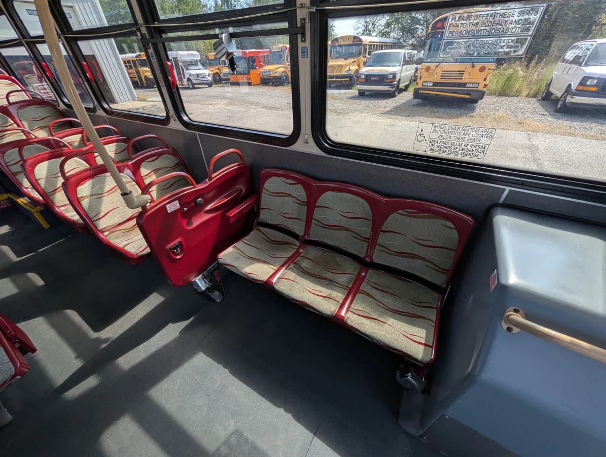 2012 Gillig 40ft Low Floor Transit - Image 11