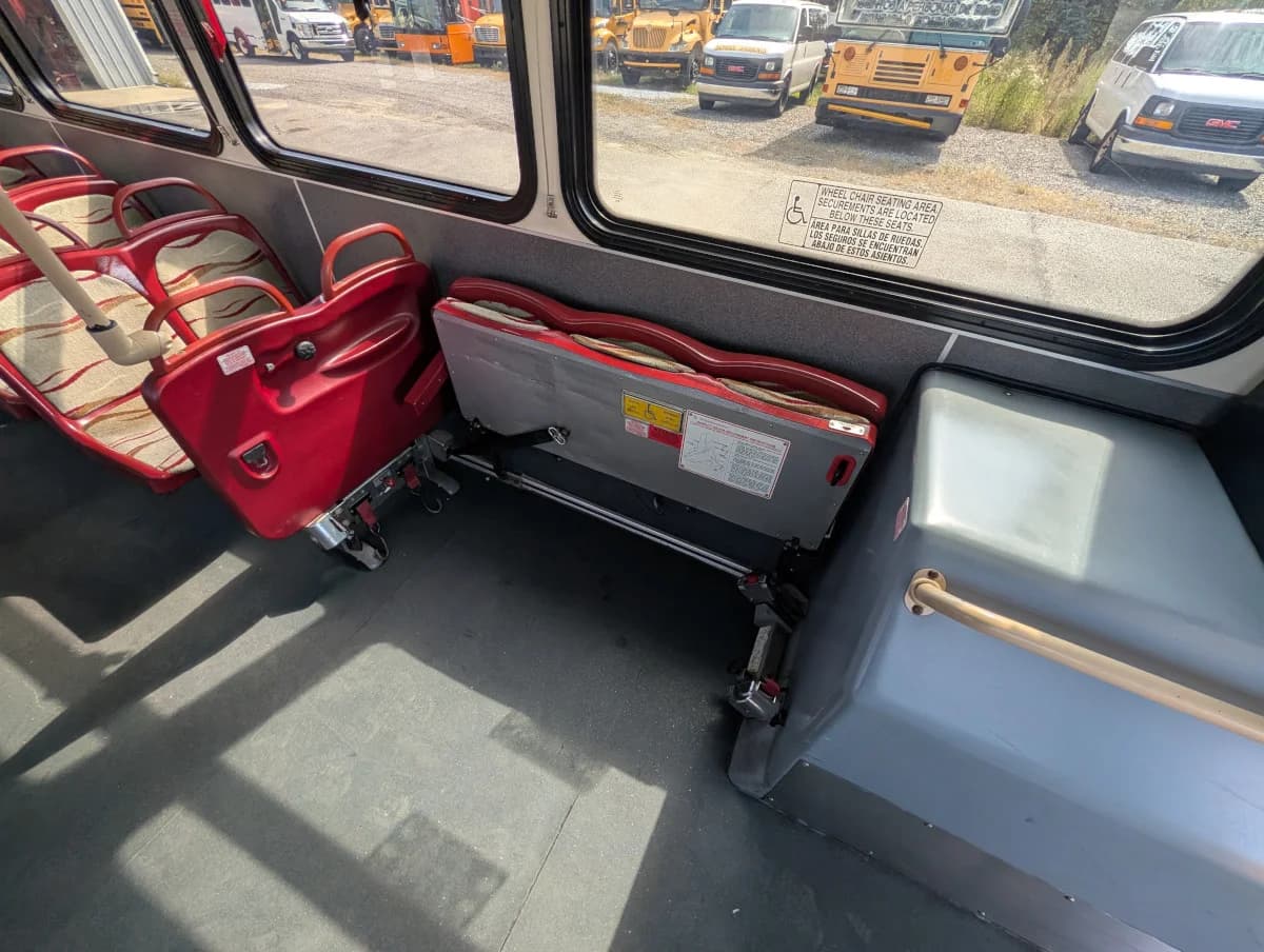 2012 Gillig 40ft Low Floor Transit - Image 13