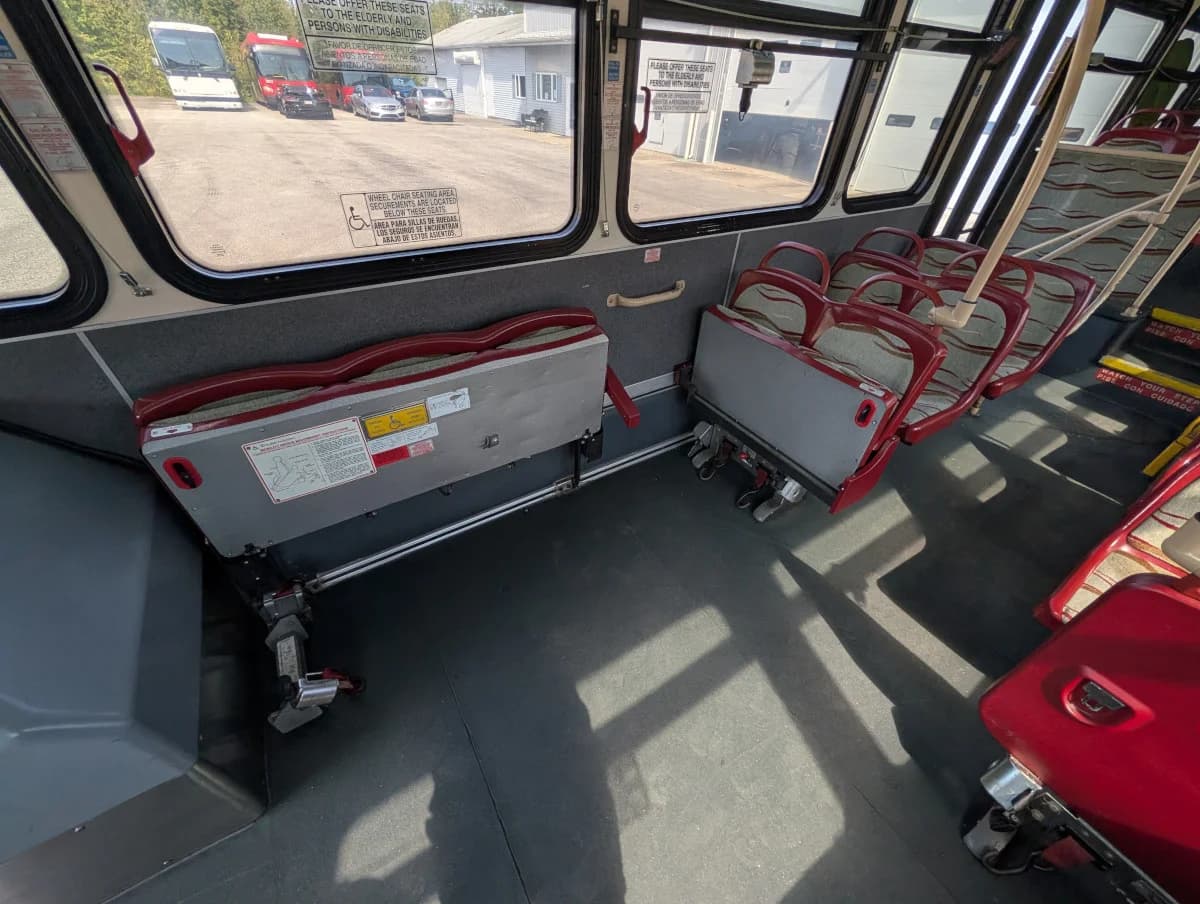 2012 Gillig 40ft Low Floor Transit - Image 14