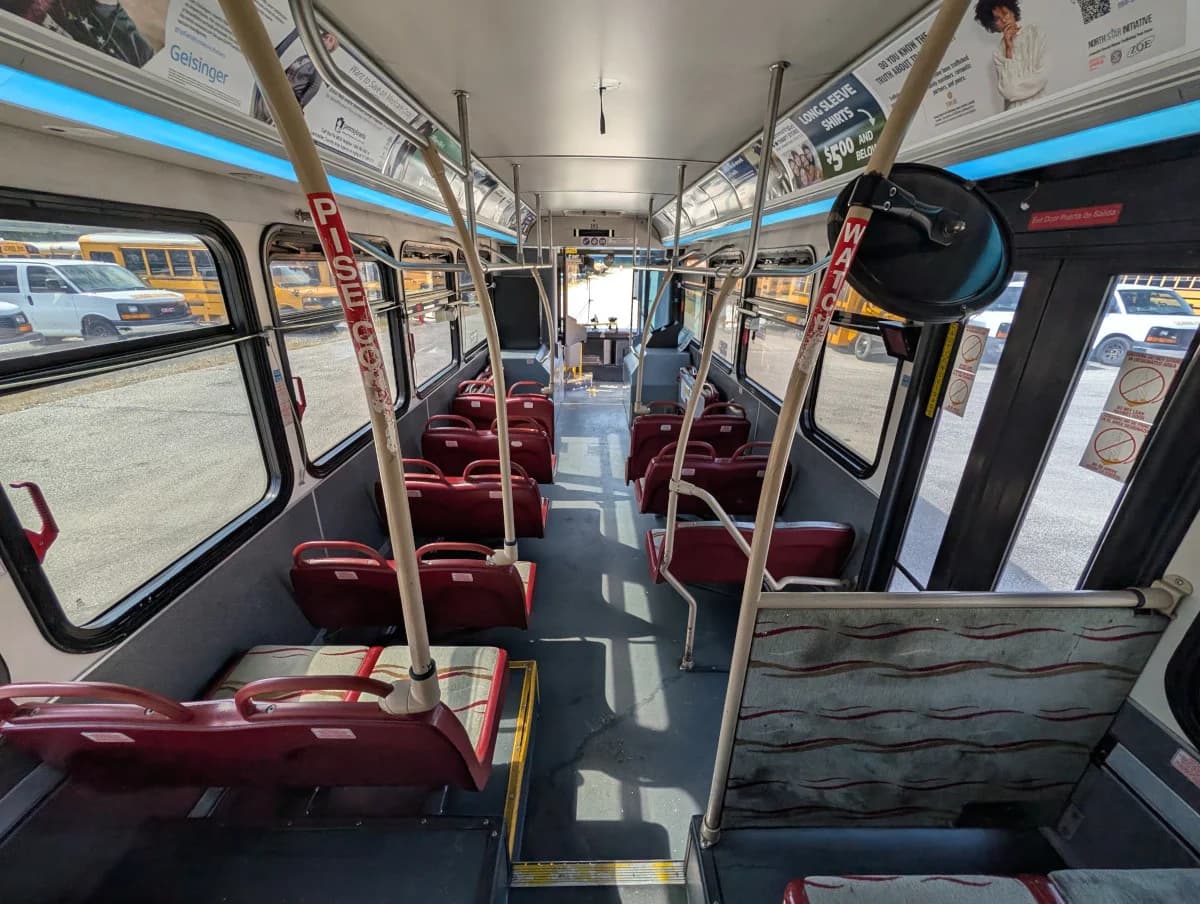 2012 Gillig 40ft Low Floor Transit - Image 21